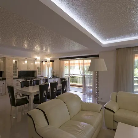 Apartment Cap
